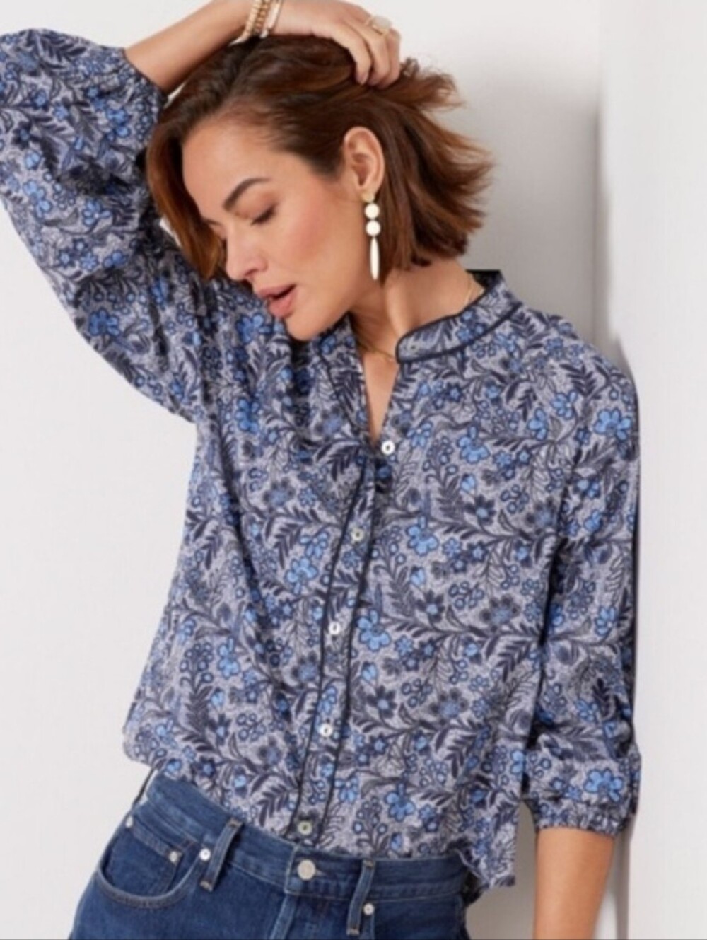 Evereve Sheila Coastal Blue Floral Long Sleeve Piped Boho Blouse Top